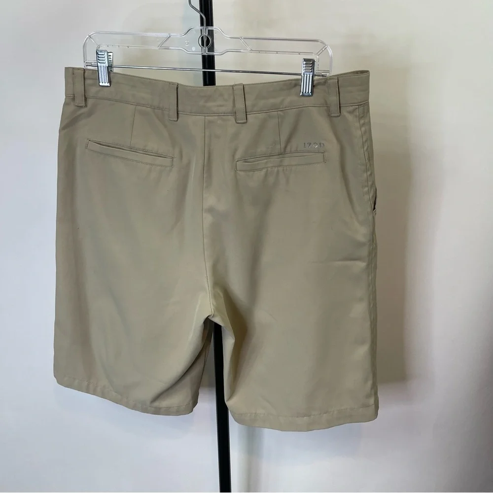 Izod Golf Khaki Shorts Size 34 Men’s_3
